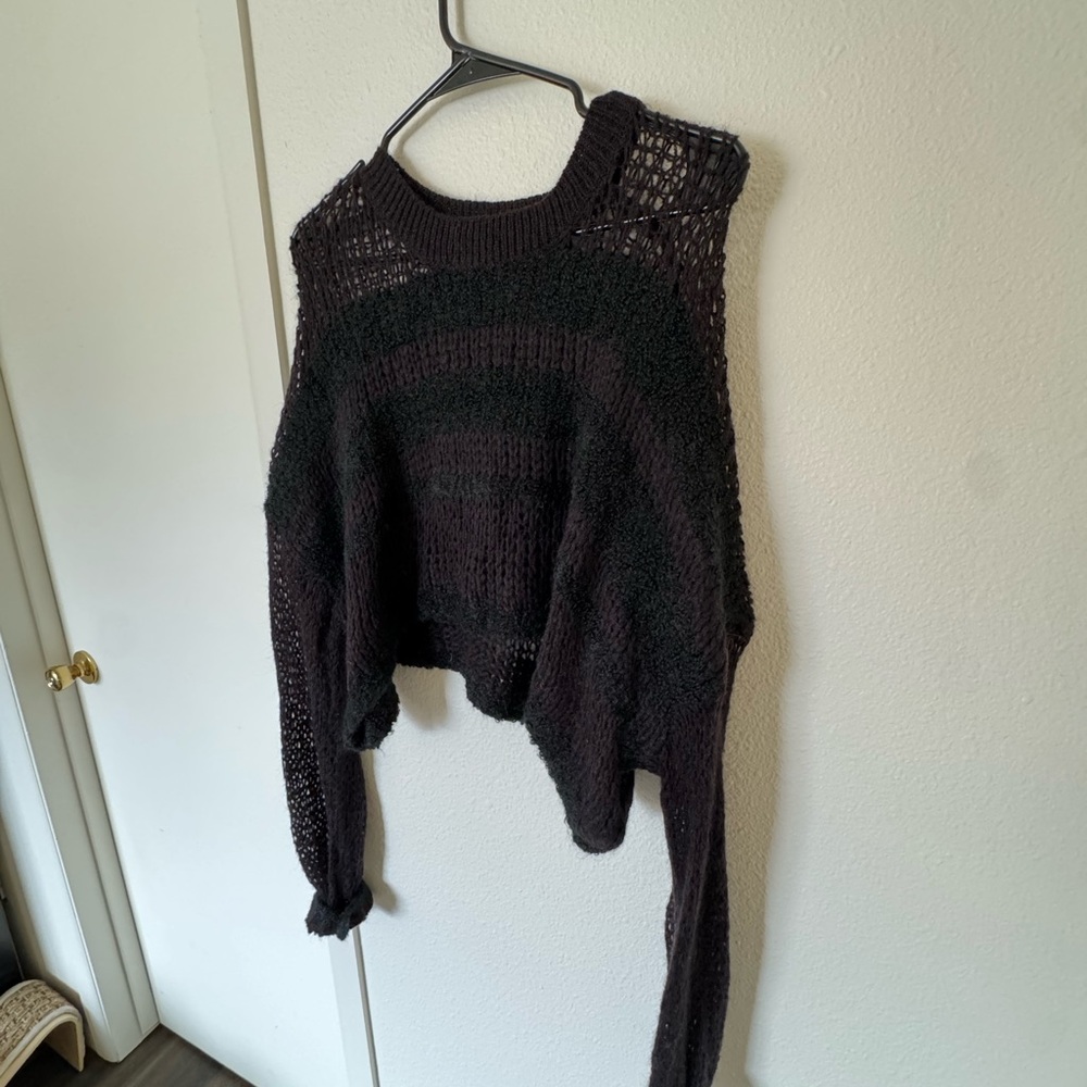 Black Knit Cropped Sweater